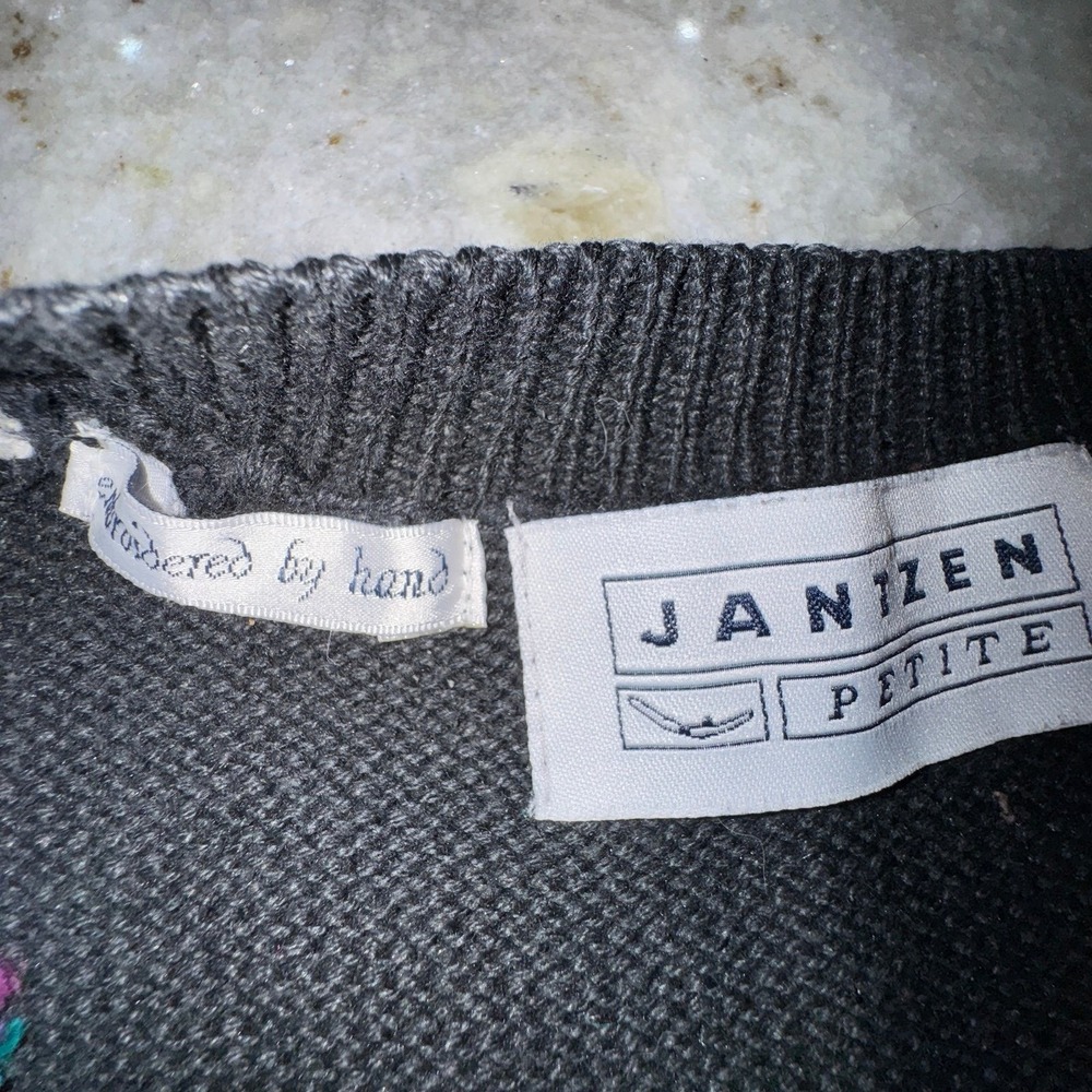 Vintage Jantzen Large Knit Sweater Vest Crochet Embroidered Floral Black - Picture 3 of 8